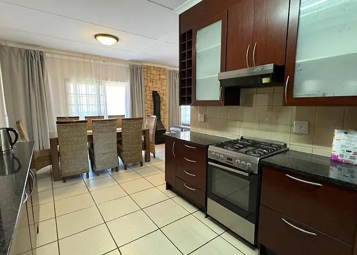 3 Bed House In Fourways, Sandton